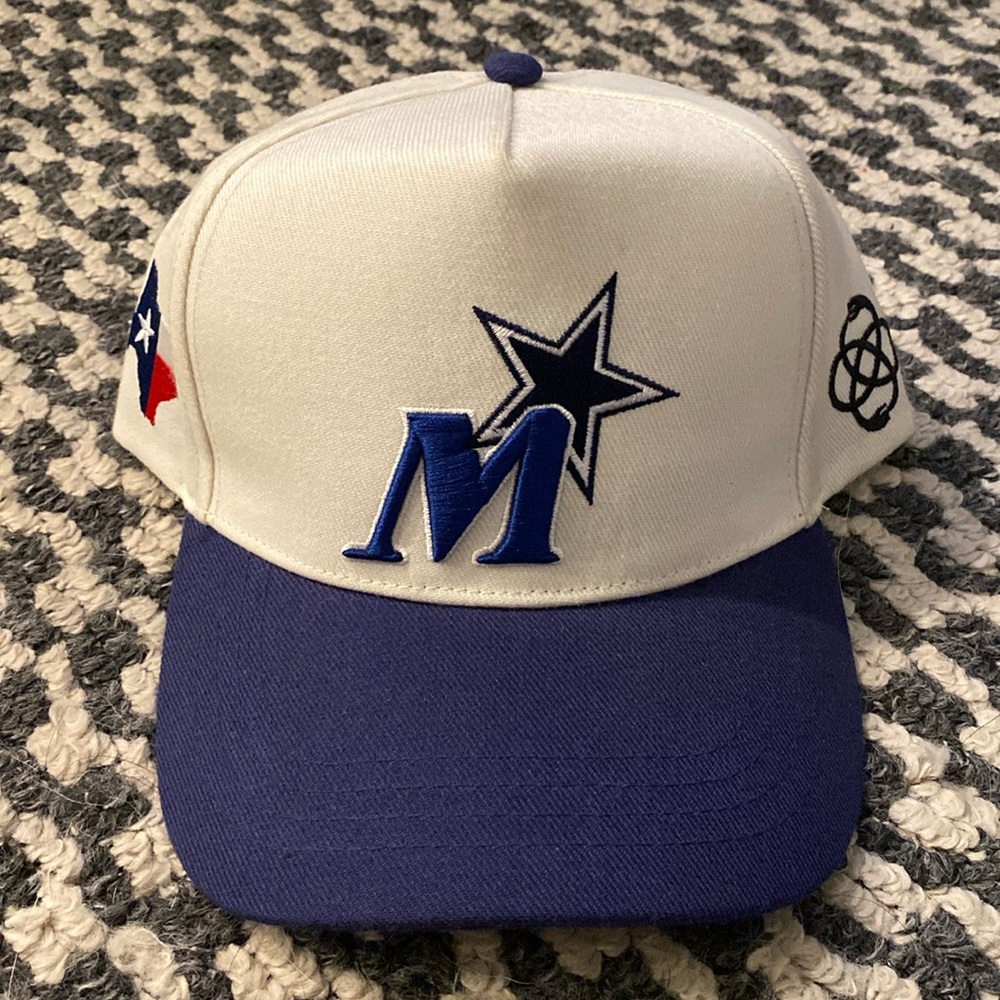 Reference Dallas hat